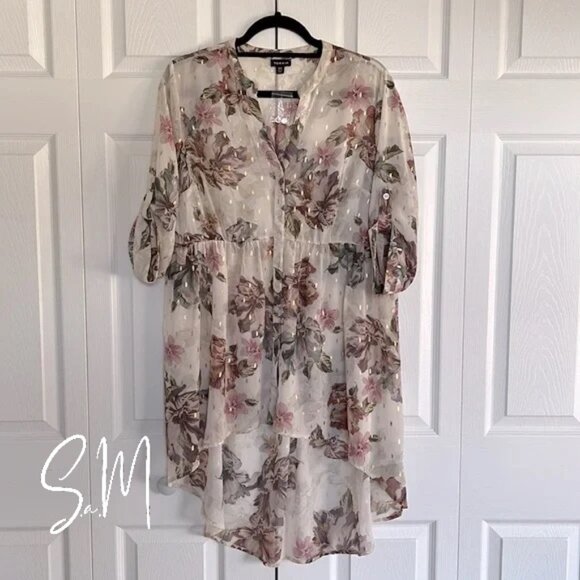 NEW Torrid Lexie - Ivory Floral Chiffon Hi-Lo Babydoll Top - Picture 1 of 7
